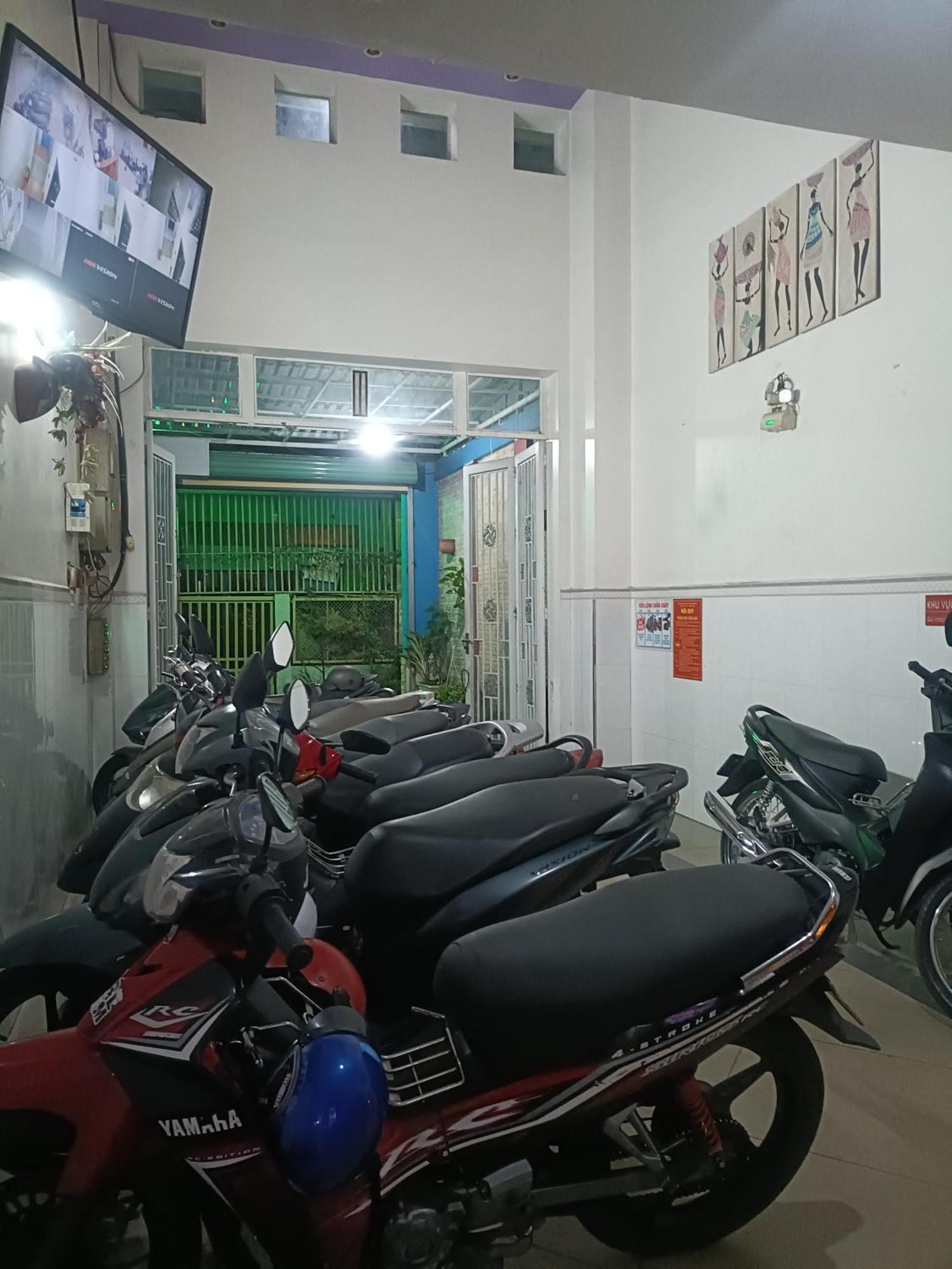 Hotel Phuong Linh مدينة هوشي منه المظهر الخارجي الصورة